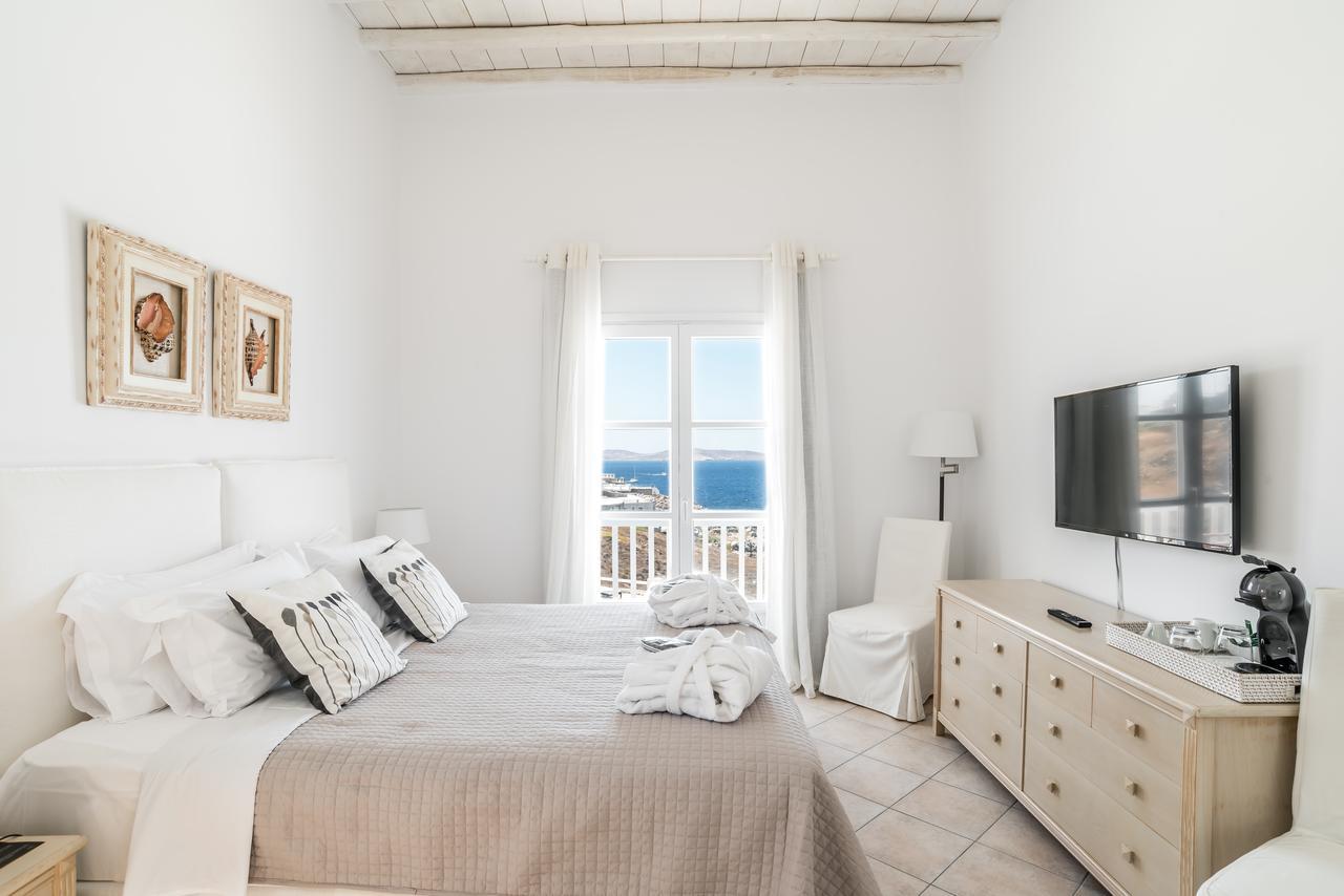 Capo Di Mykonos Resort Agios Ioannis Diakoftis Rom bilde